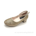 Zapatos de diamantes de imitación de moda Material superior de brillo de tacón bajo